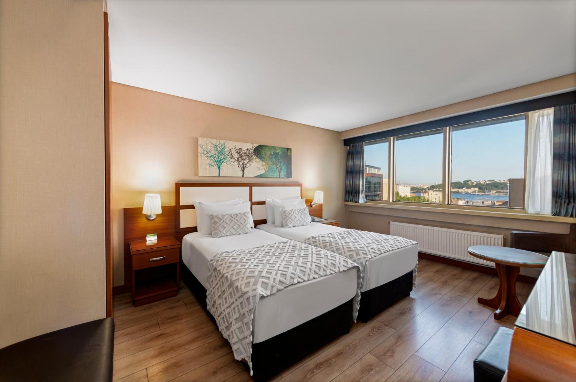 Istanbul Golden City Hotel Room photo