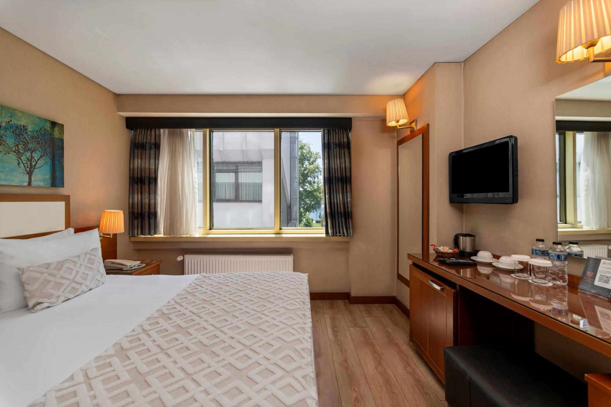 Istanbul Golden City Hotel Exterior photo
